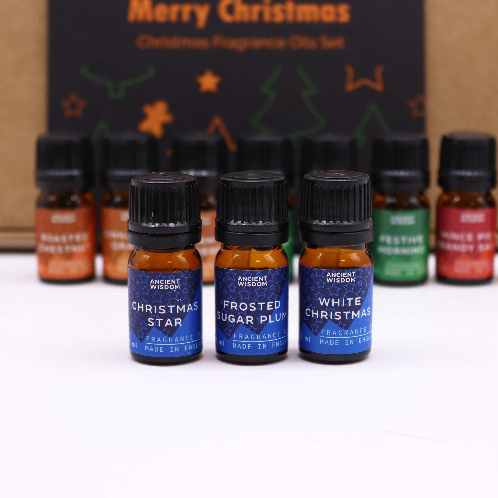 bG9jYWw6Ly9tZWRpYS85Ry82Qy82MFIzMEMxRzZXUjM2QzlHLzI0NjdlZDg5LmpwZWc.jpg Coffret parfumé Festive - 12 huiles essentielles – Image 4
